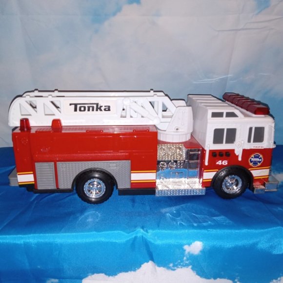 Tonka fire rescue ladder truck 13” Engine "46" - sounds, siren, and lights work! - Picture 4 of 7